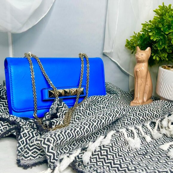 Valentino Garavani Handbags - 💎✨Authentic✨💎Valentino Garavani Shoulder Bag Blue Leather